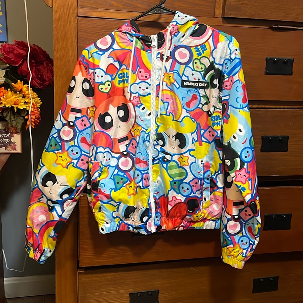The power puff girls members only size S windbreaker